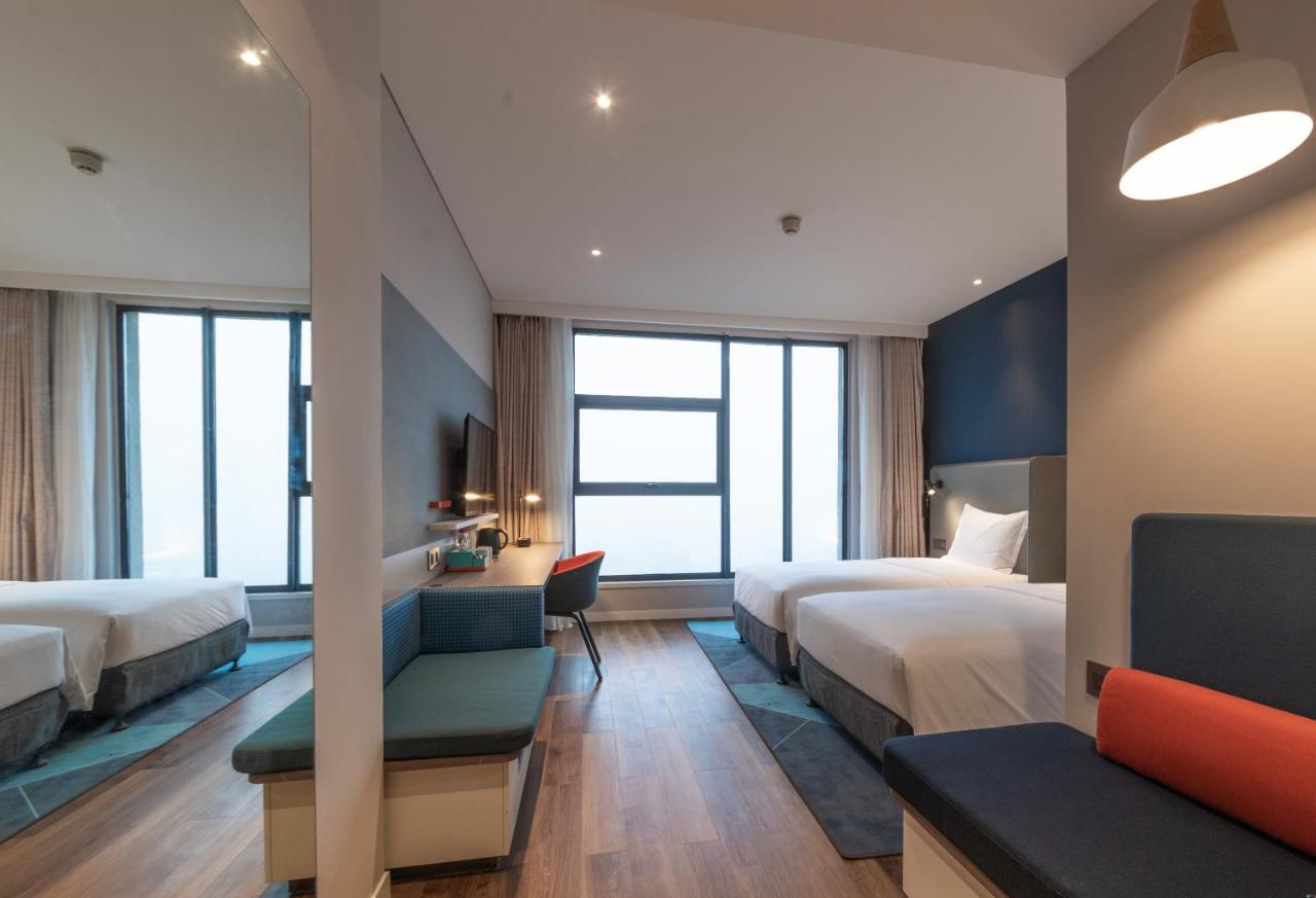 Holiday Inn Express Kaifeng City Center By Ihg Esterno foto