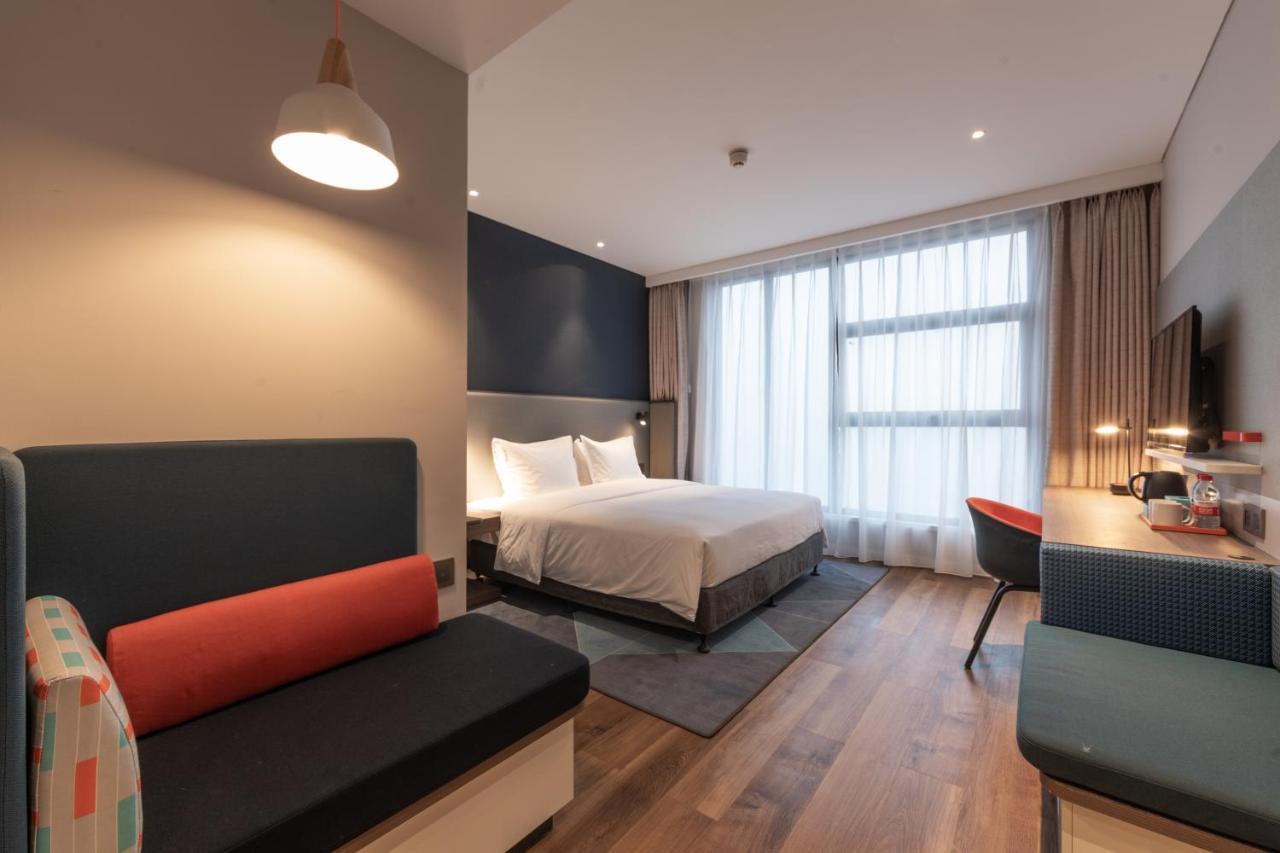 Holiday Inn Express Kaifeng City Center By Ihg Esterno foto