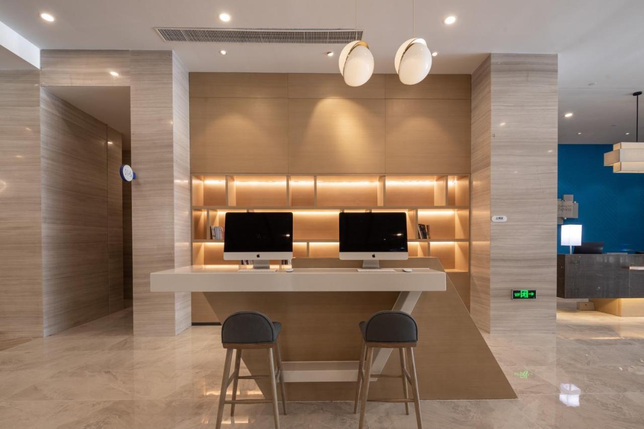 Holiday Inn Express Kaifeng City Center By Ihg Esterno foto