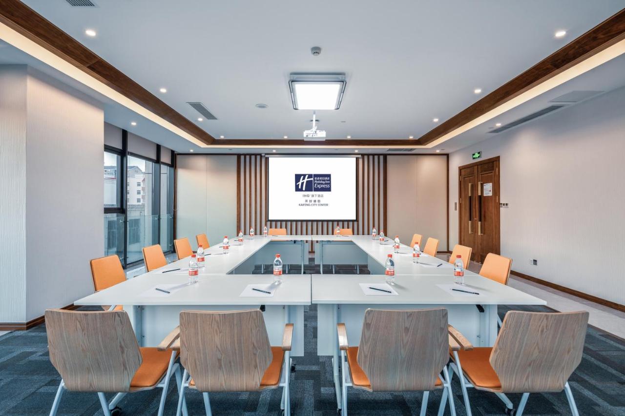 Holiday Inn Express Kaifeng City Center By Ihg Esterno foto