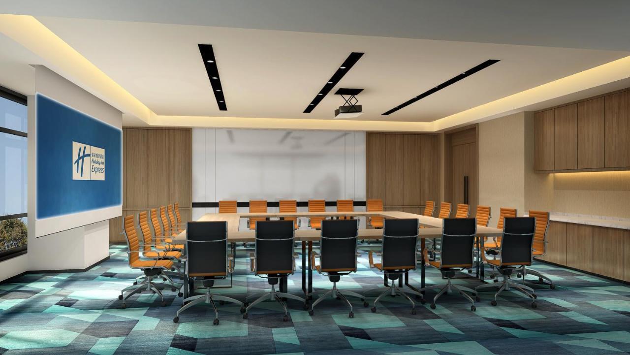 Holiday Inn Express Kaifeng City Center By Ihg Esterno foto